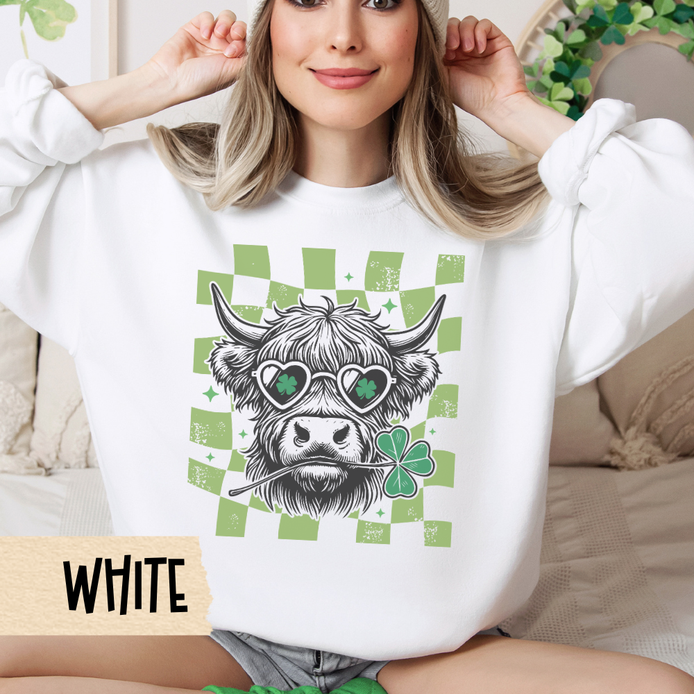 Highland Cow St Patrick's Day Crewneck Sweatshirt, Retro Irish Lucky Green, St Paddy's Day Jumper, Unisex Pullover, Holiday Gift