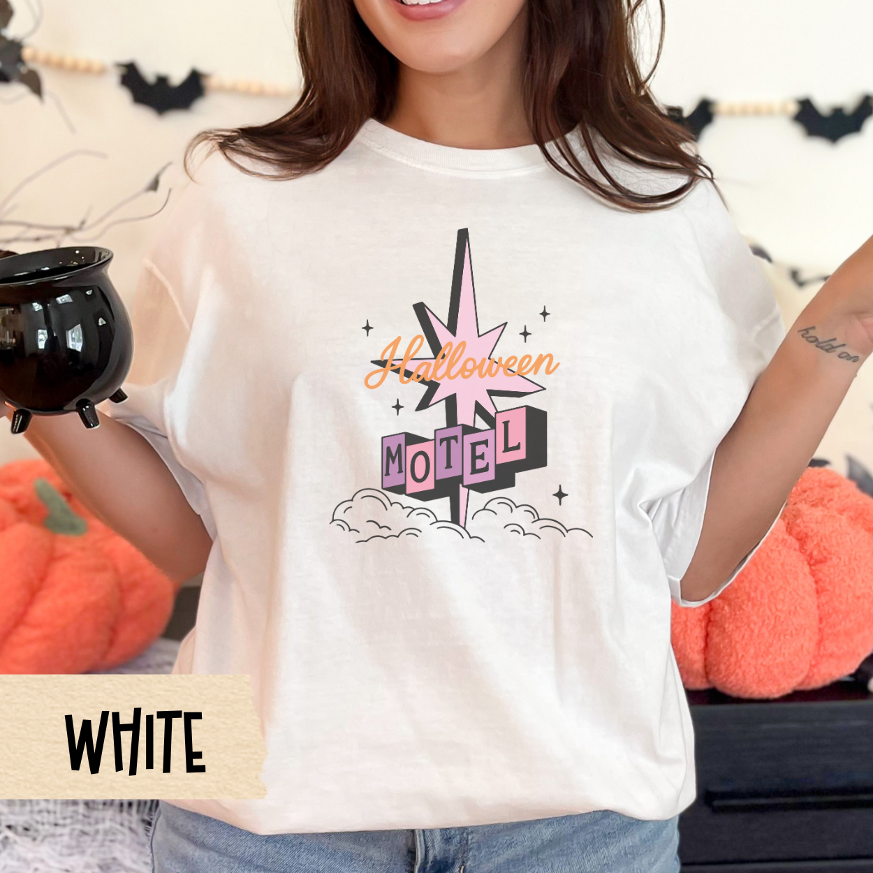 Halloween Motel Shirt, Retro Spooky Season Graphic Tee for Women, Vintage Pastel Halloween Aesthetic T-Shirt, Cute Fall Outfit