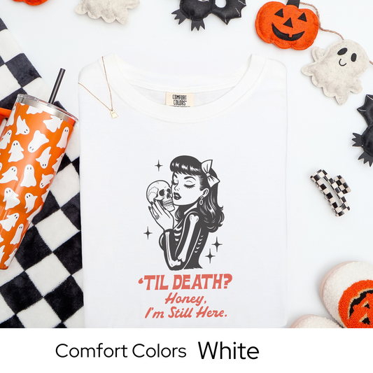 Retro Skeleton Halloween Shirt, Vintage Pinup Girl Graphic Tee, Spooky Season Comfort Colors Top, Fall Gothic Style TShirt