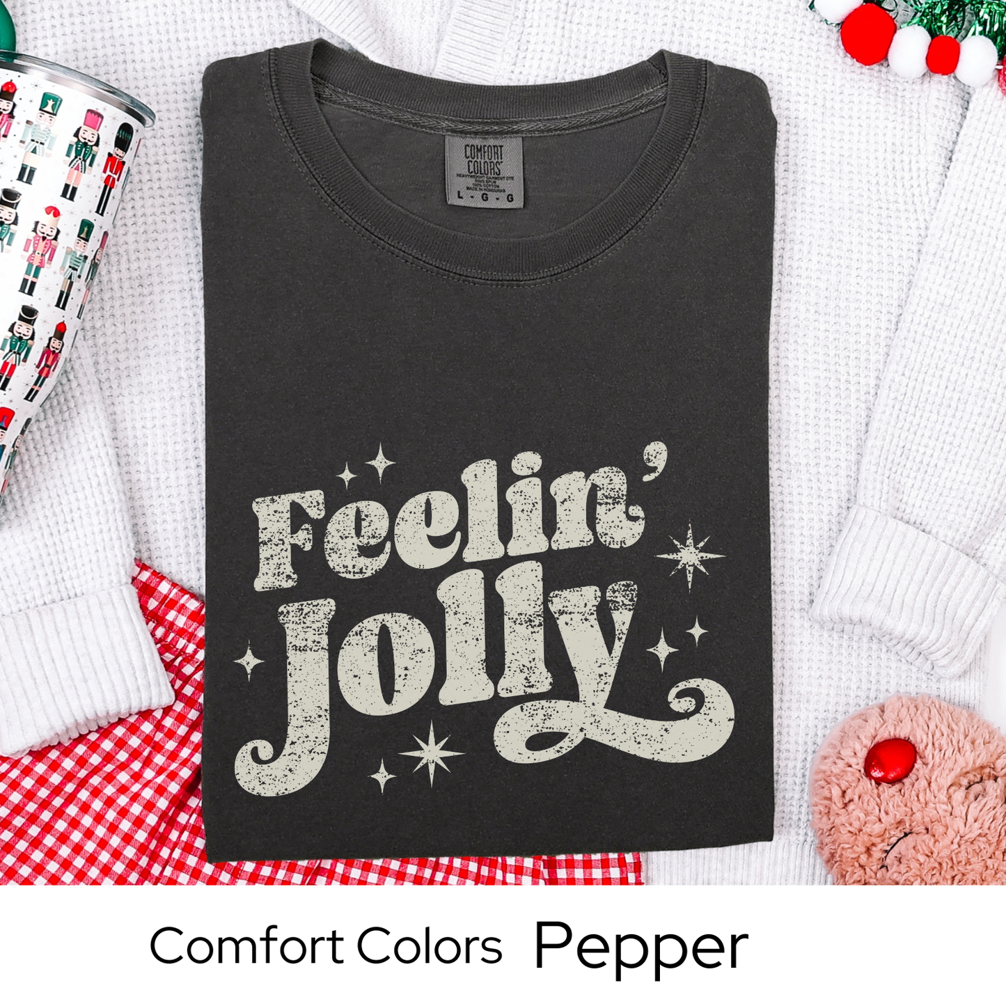 Feelin Jolly Shirt, Retro Christmas Tee, Holiday Graphic T-Shirt for Women, Festive Gift Idea, Groovy Christmas Outfit