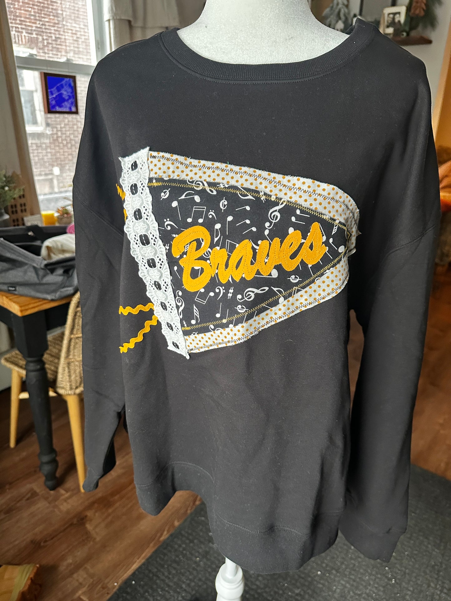 Iroquois Braves - Quilted Sweatshirt - XXXL