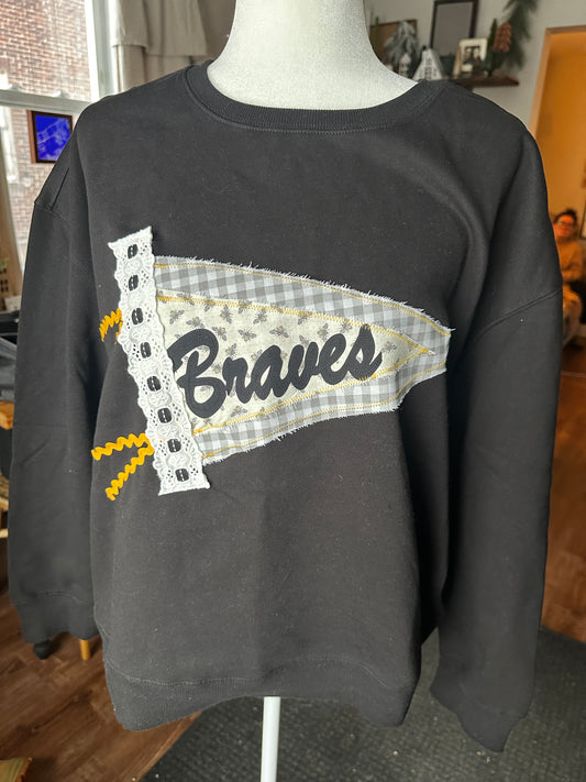 Iroquois Braves - Quilted Sweatshirt - XL