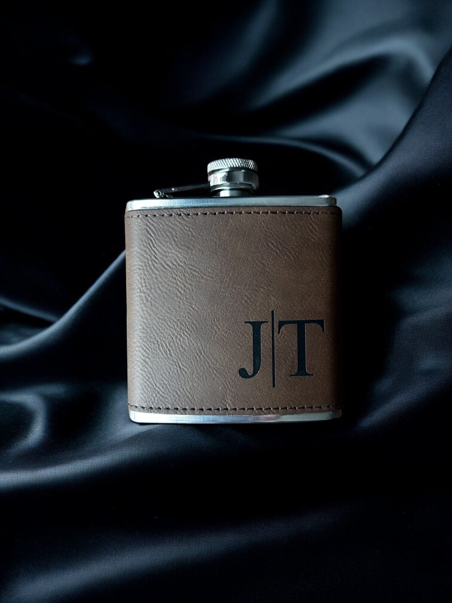 Personalized 6oz Leatherette Flask – Custom Engraved Gift Set Option