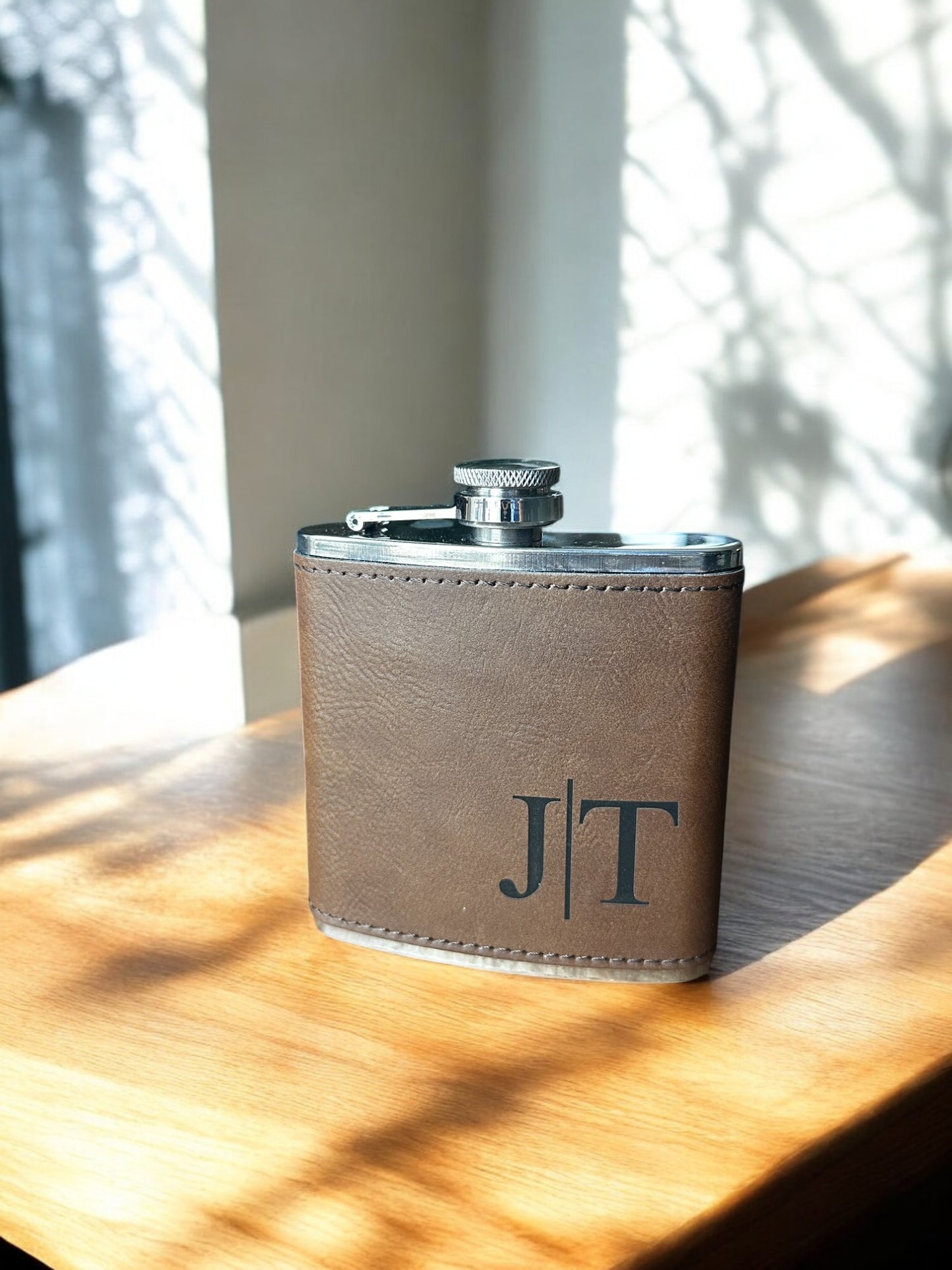 Personalized 6oz Leatherette Flask – Custom Engraved Gift Set Option