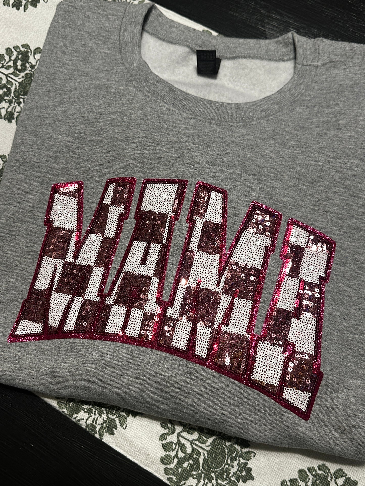 MAMA, Chenille/Sequins Patch Sweatshirt, Large