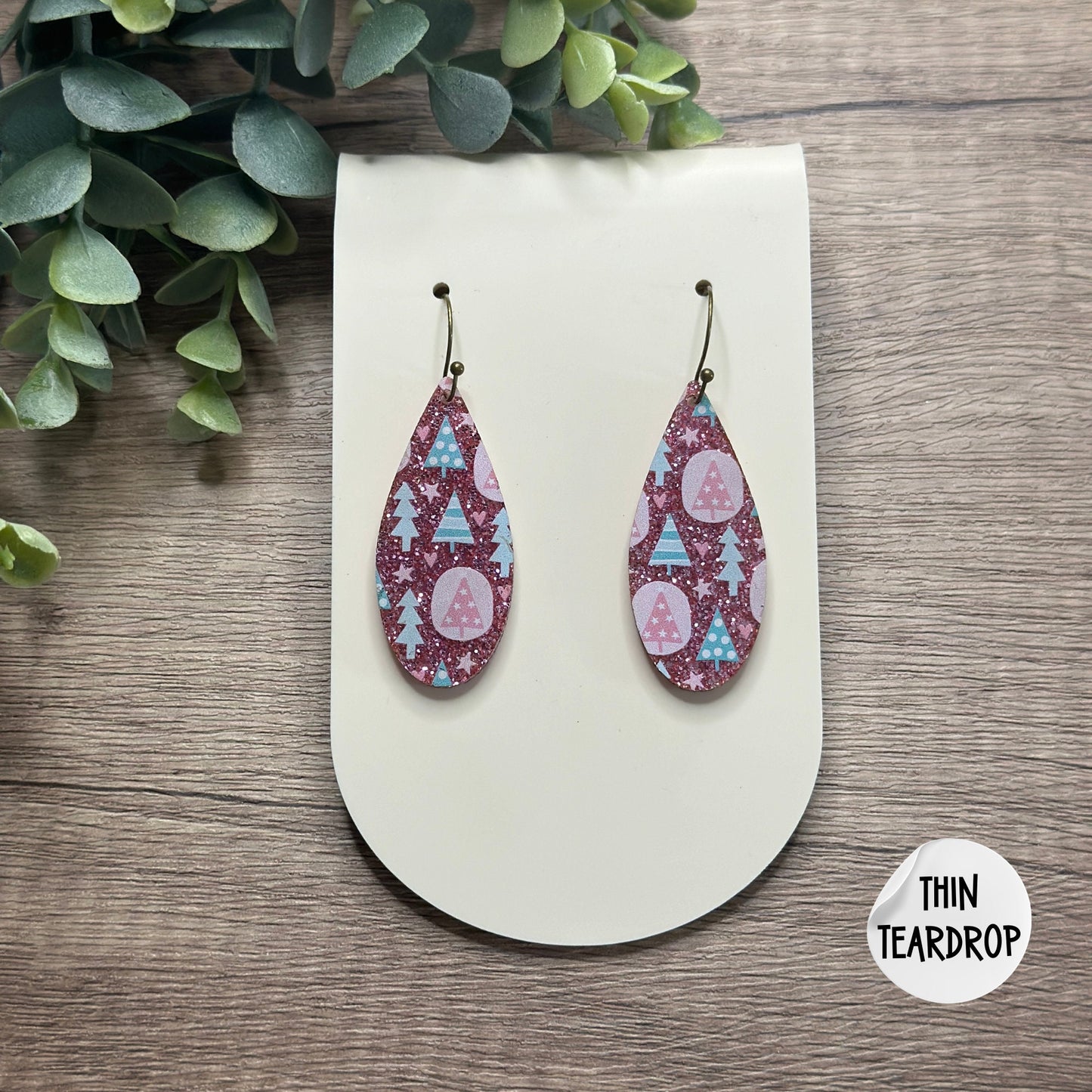 Glitter Christmas Earrings, Pink Christmas, Retro Christmas, Vintage Aesthetic, Christmas Party, Dangle Earrings, Christmas Gift
