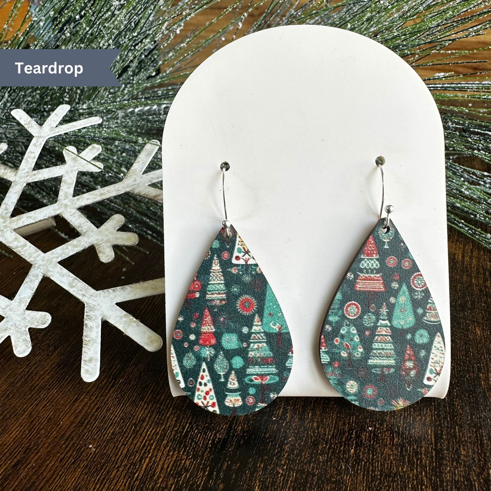 Winter Wonderland, Winter Earrings, Christmas Tree, Christmas Tree Earrings, Green Earrings, Holiday Earrings, Christmas Party, Gift for Her